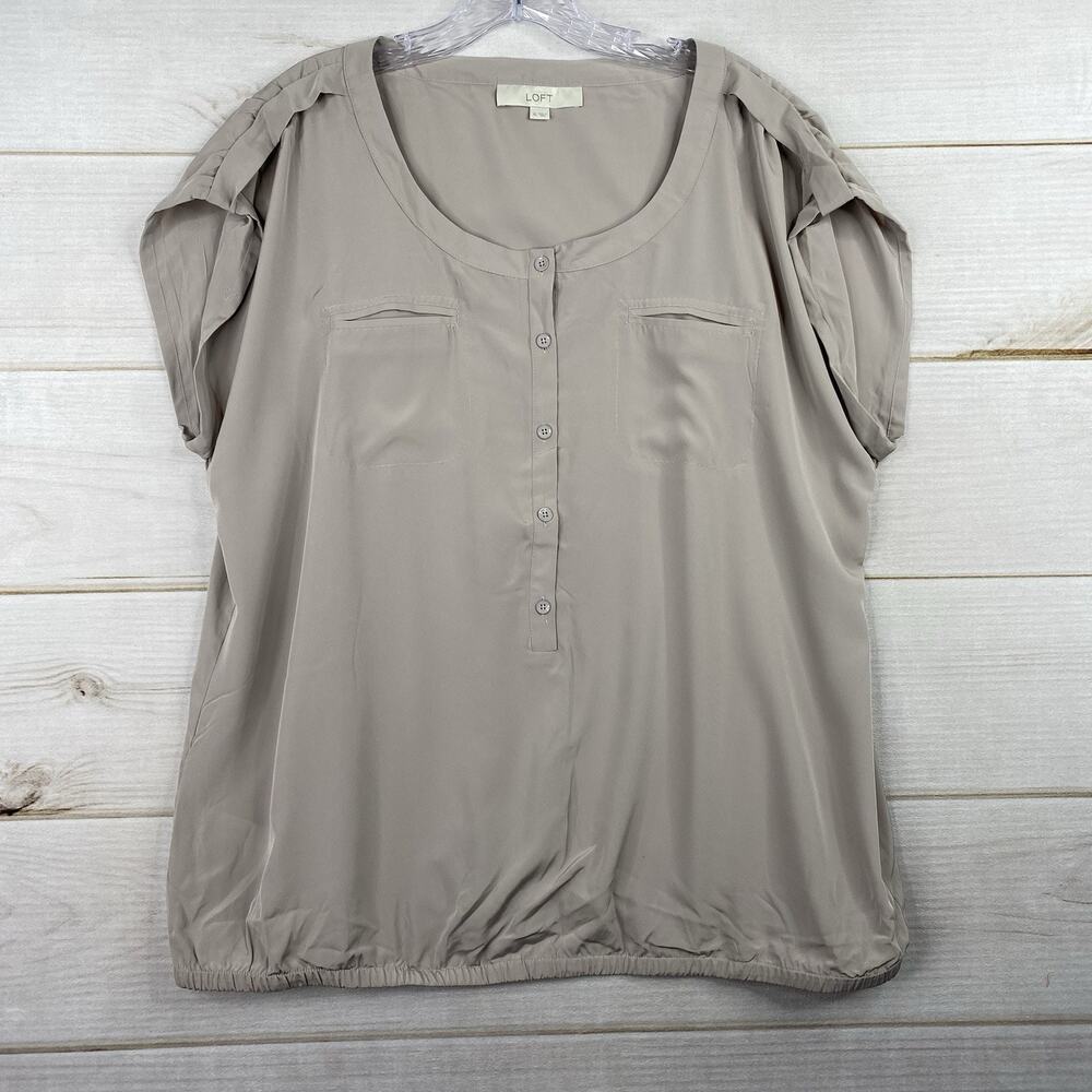 Ann Taylor Loft Top Womens XL Beige Pockets 1/2 Button Up Flowy Minimalist